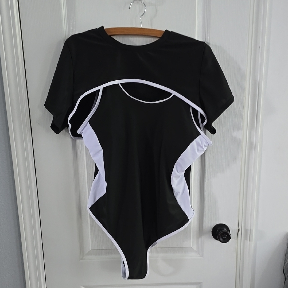 Black and White swim set
